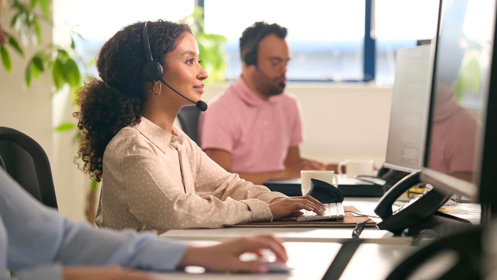 Cloud contact center agents working in office environment