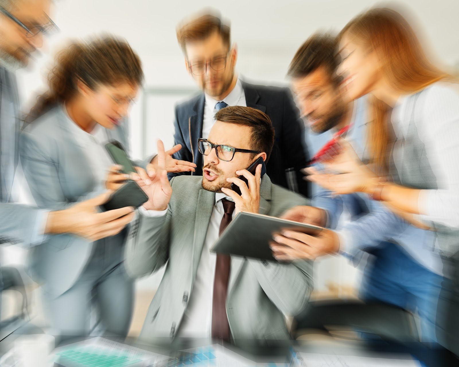 Why Businesses Still Juggle 4+ Communication Apps