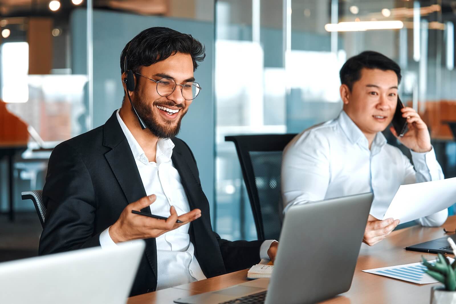 On-Premise vs Hosted VoIP: Costs, Control, and Scale for SMBs